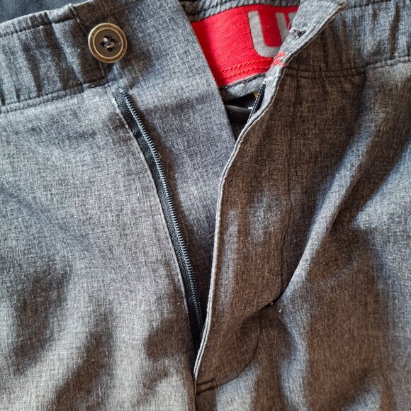 Under Armour Golf Shorts - Picture 6 of 6